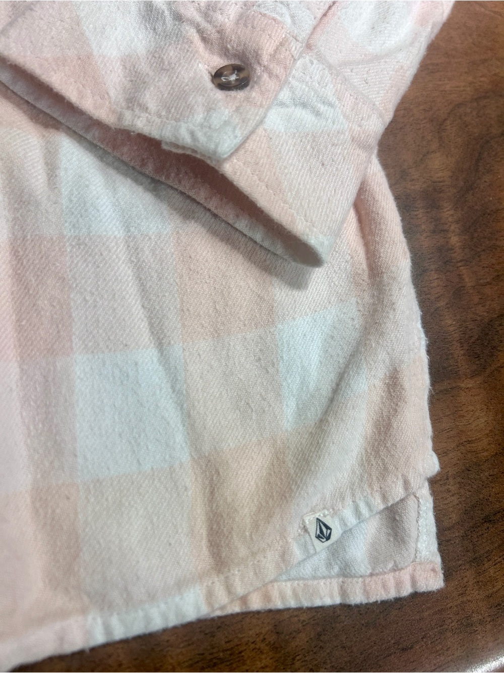 Volcom Women’s Lived In Button Up Flannel - Picture 3 of 7